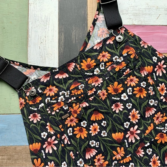 Duluth Trading Co Pants - NWT Duluth XXL x31L Heirloom Gardening Bib Overalls Black Cornflowers Farm Bibs